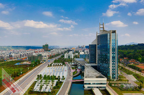 宜賓市屏山縣“三產(chǎn)三化”確?？h域經(jīng)濟穩(wěn)增長