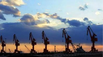 中共中央國(guó)務(wù)院關(guān)于全面振興東北地區(qū)等老工業(yè)基地的若干意見(jiàn)（全文）