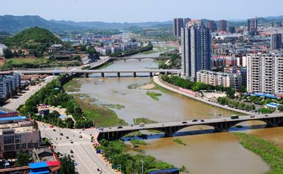 德陽(yáng)經(jīng)開區(qū)：打造“千億產(chǎn)業(yè)、綠色園區(qū)、科技新城”